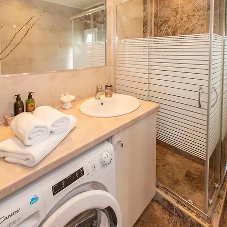 An Amazing Earthly House In Sofades וילה Sofadhes